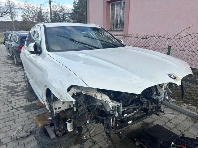 Кронштейн кріплення крила переднього правого, задній 41357475804 BMW