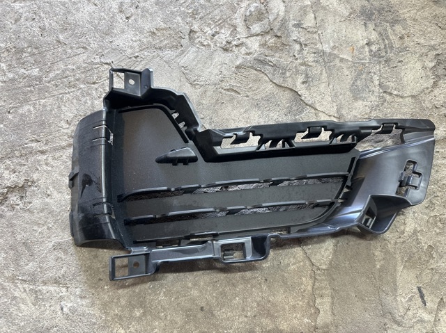 Решітка переднього бампера, права 51117336510 BMW