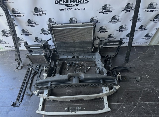 Буфер бампера переднього 51117421600 BMW
