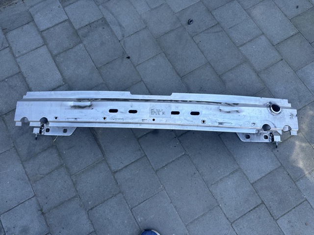 Шина бампера заднього 51127441145 BMW
