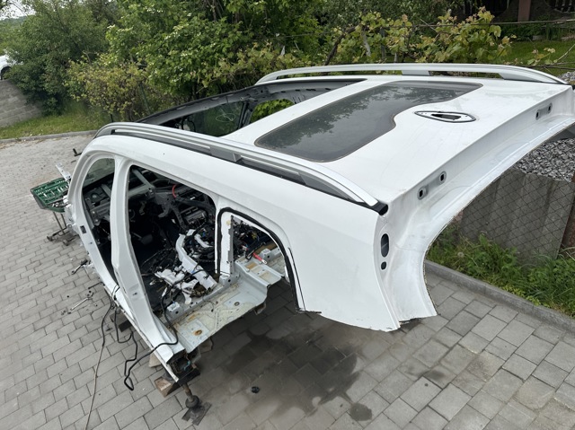 Автомобільний рейлінг на дах лівий 51135A34E61 BMW