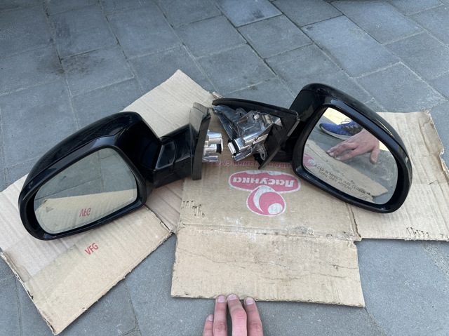 Бічне дзеркало заднього виду в зборі 51168738349 BMW