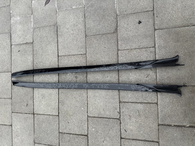 Захисна накладка переднього скла ліва 51317463527 BMW