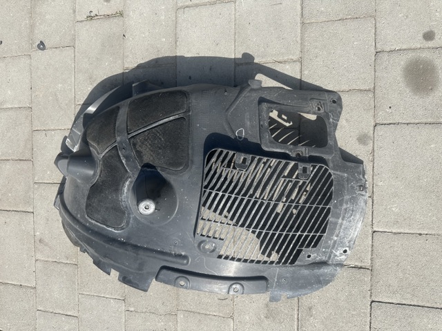Підкрилок переднього крила, правий передній 51717424906 BMW