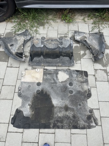 Захист двигуна, піддона (моторного відсіку) 51757417386 BMW