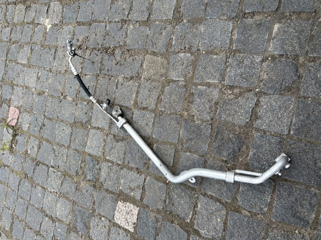 Шланг кондиціонера, від радіатора до випарника 64539354536 BMW