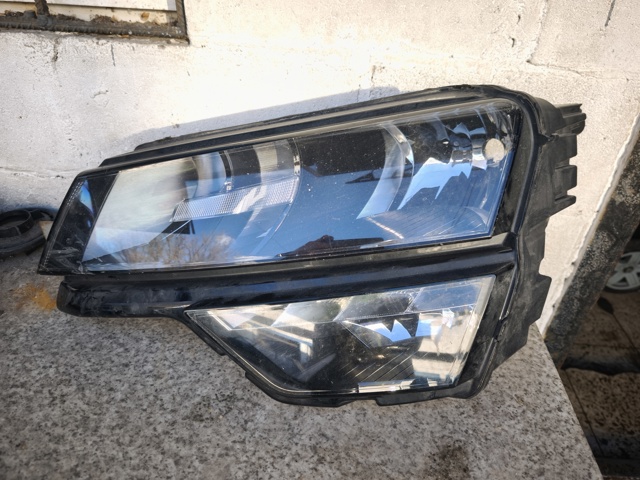 Фара ліва 57B941015A VAG