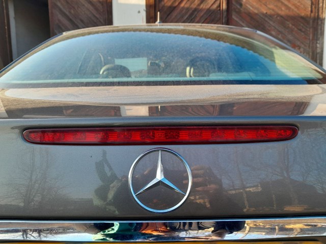 Додаткові задні стопи A2118201556 MERCEDES