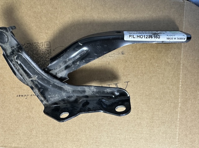 Завіс капота, правий 60120TLAA00ZZ HONDA