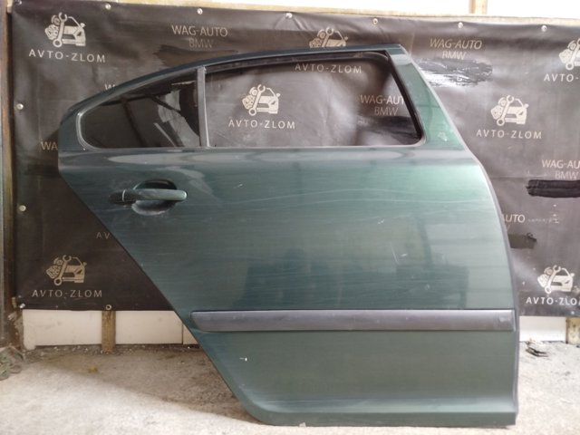 Двері задні в зборі 1Z5833052 VAG