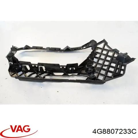 Кронштейн бампера переднього, центральний 4G8807233C VAG