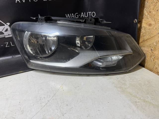 Фара правая 6R1941008G VAG