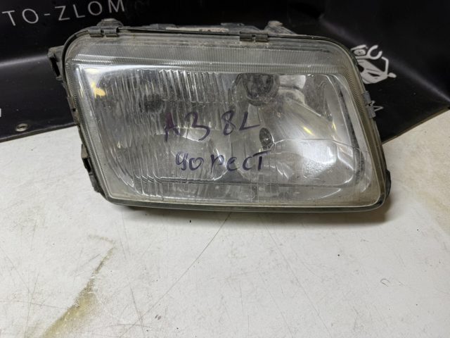 Основна фара - вставка 8L0941030 VAG