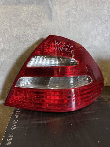 Ліхтар задній правий A2118200464 MERCEDES