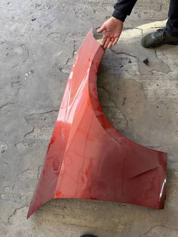 Переднє праве крило 41008494440 BMW