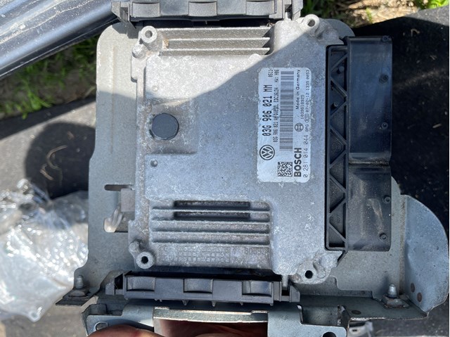 ЕБУ 03G906021MM VAG