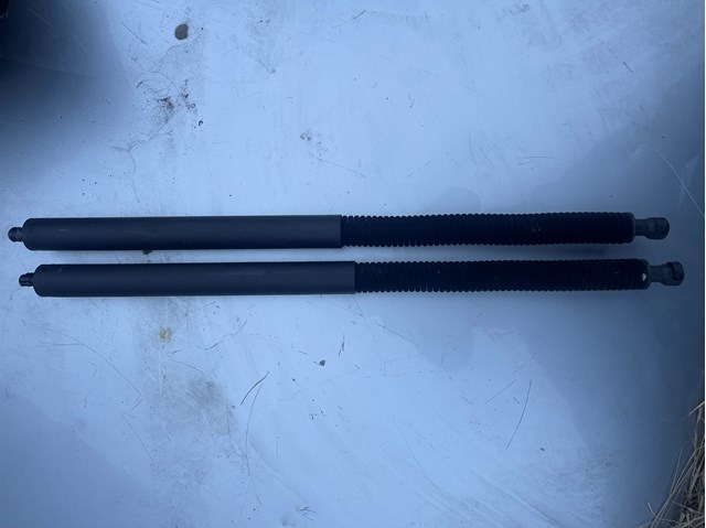 Амортизатор двері задньої 4G8827665B VAG