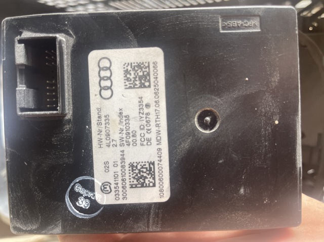 Блок управління центральним замком 4L0907335 VAG