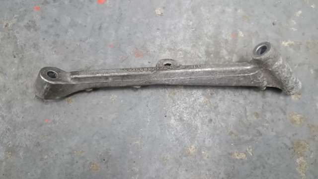 Кронштейн впускного колектора 06L129723C VAG