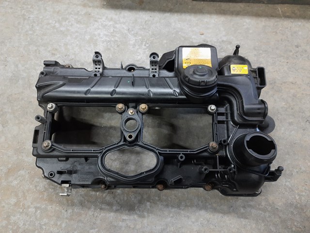 Кришка клапанна 11127588412 BMW