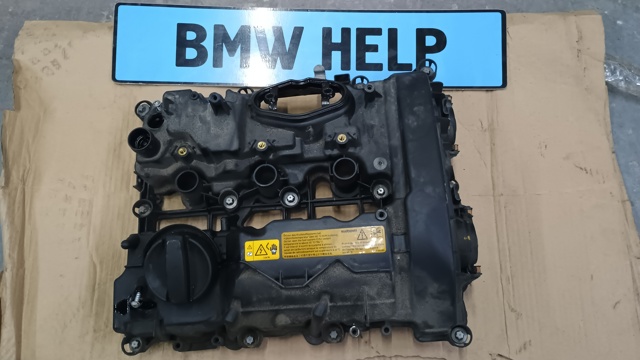 Кришка клапанів 11127611277 BMW