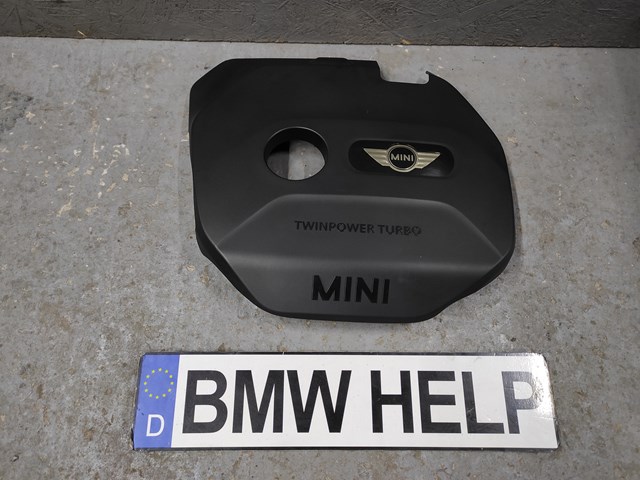 Кришка двигуна декоративна 11128601635 BMW