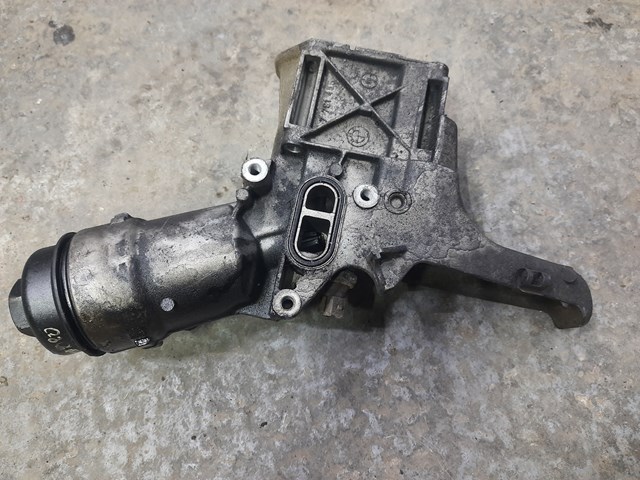 Корпус масляного фільтра 11427786867 BMW