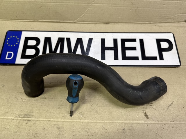 Шланг/патрубок радіатора охолодження, нижній 11531247203 BMW