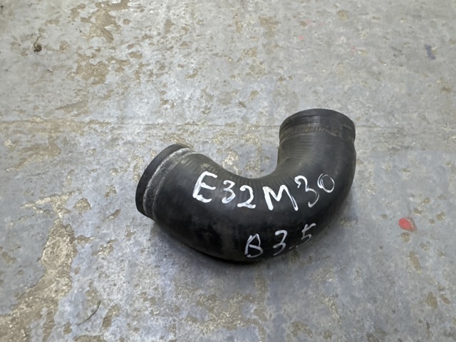 Водопровідна труба системи охолодження 11531266459 BMW