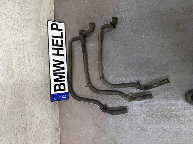 Шланг/патрубок радіатора охолодження, нижній 11531721711 BMW