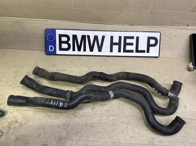 Шланг/патрубок радіатора охолодження, нижній 11531744053 BMW