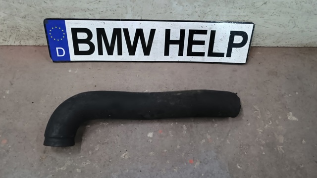 Шланг/патрубок інтеркулера, правий 11612243636 BMW