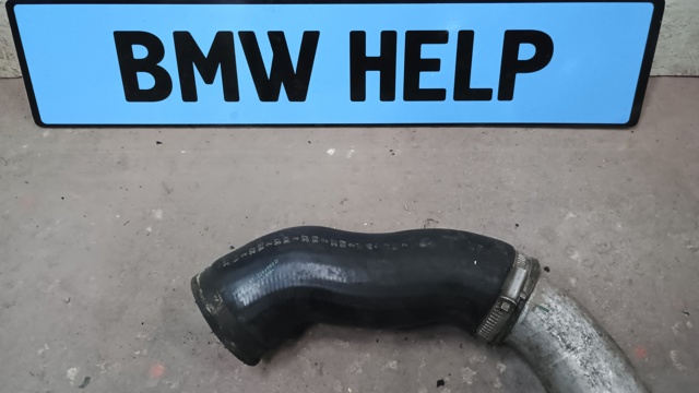 Шланг/патрубок интеркуллера, нижній правий 11612249669 BMW