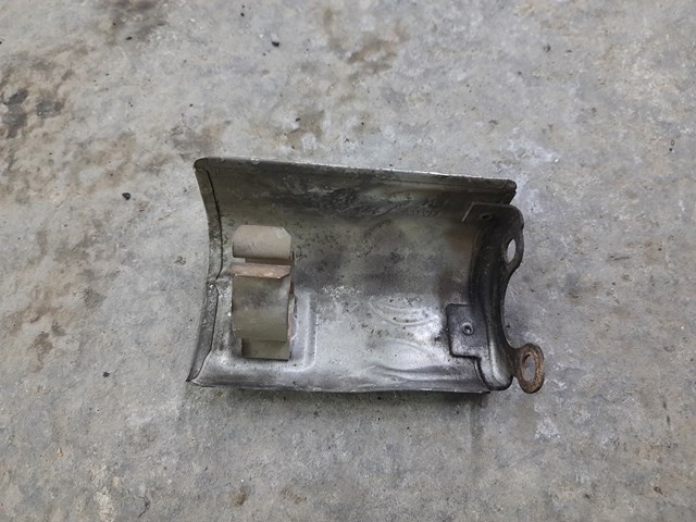 Кришка випускного колектора 11627787650 BMW