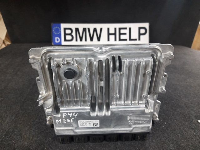 Блок двигуна 12145A24334 BMW