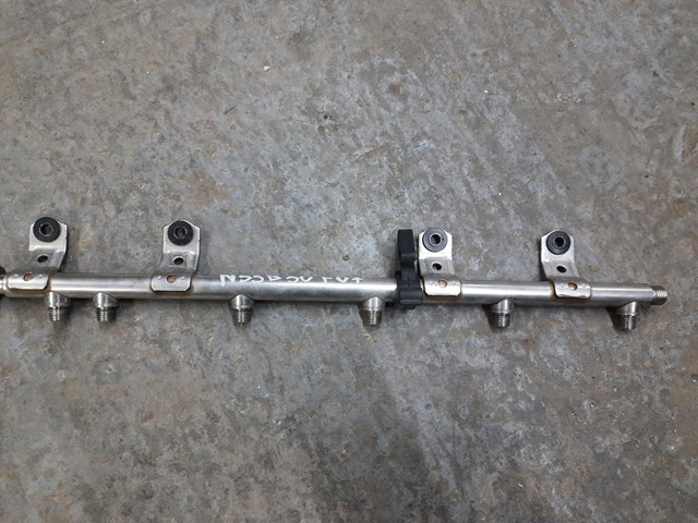 Розподільник палива 13537628049 BMW