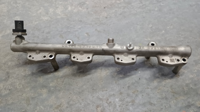 Розподільник палива 13538694198 BMW