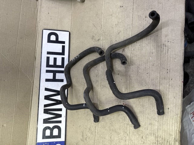 Шланг (патрубок) обігріву дросельної заслінки 13541703865 BMW