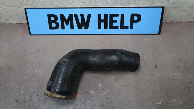 Патрубок повітряний, вихід повітряного фільтра 13712245739 BMW