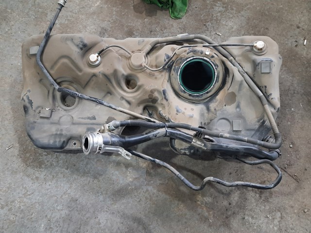 Бензобак 16117435195 BMW