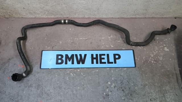 Шланг/патрубок радіатора охолодження, нижній 17128602633 BMW