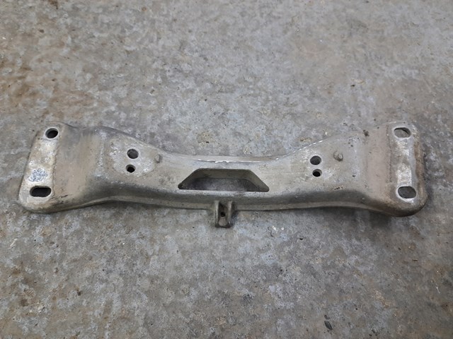 Кріплення коробки передач 23701138578 BMW