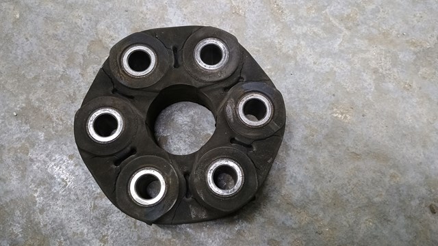 Карданний шарнір 26111227869 BMW