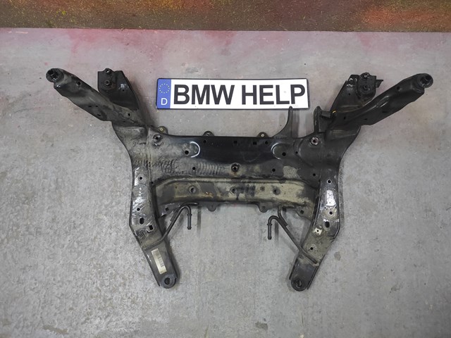 Підрамник передній 31116869546 BMW