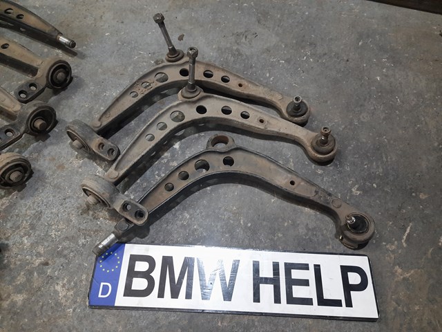 Правий важіль передній нижній підвіски 31126758514 BMW
