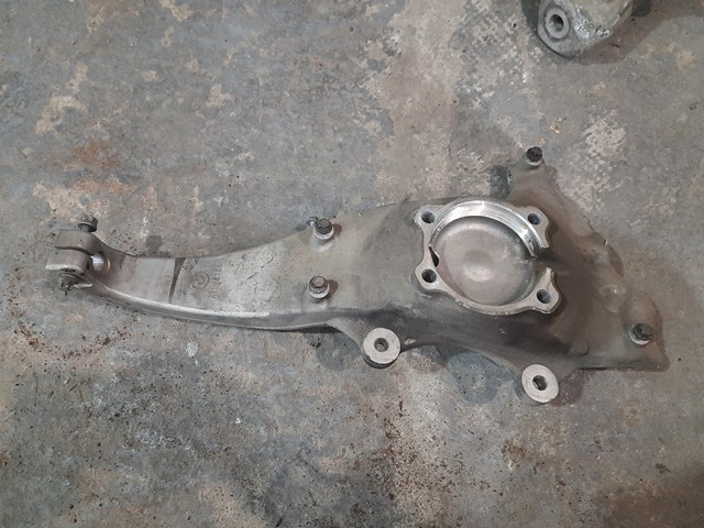 Вісь передня і поворотні кулаки 31216775770 BMW