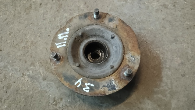 Опора стійки амортизатора переднього 31331139452 BMW