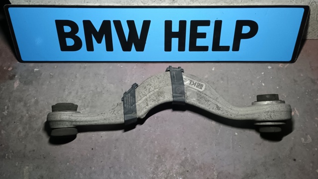 Важіль задньої підвіски поперечний, лівий 33326861119 BMW