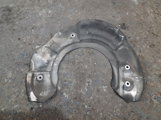Захист гальмівного диска, переднього, правого 34116775266 BMW