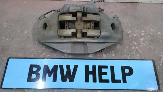 Супорт гальмівний, передній, правий 34116891276 BMW